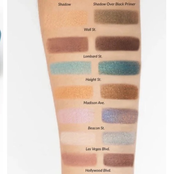 NEW The Balm | Day2Night | Auto‎ Balm Travel Eyeshadow - Picture 2 of 6